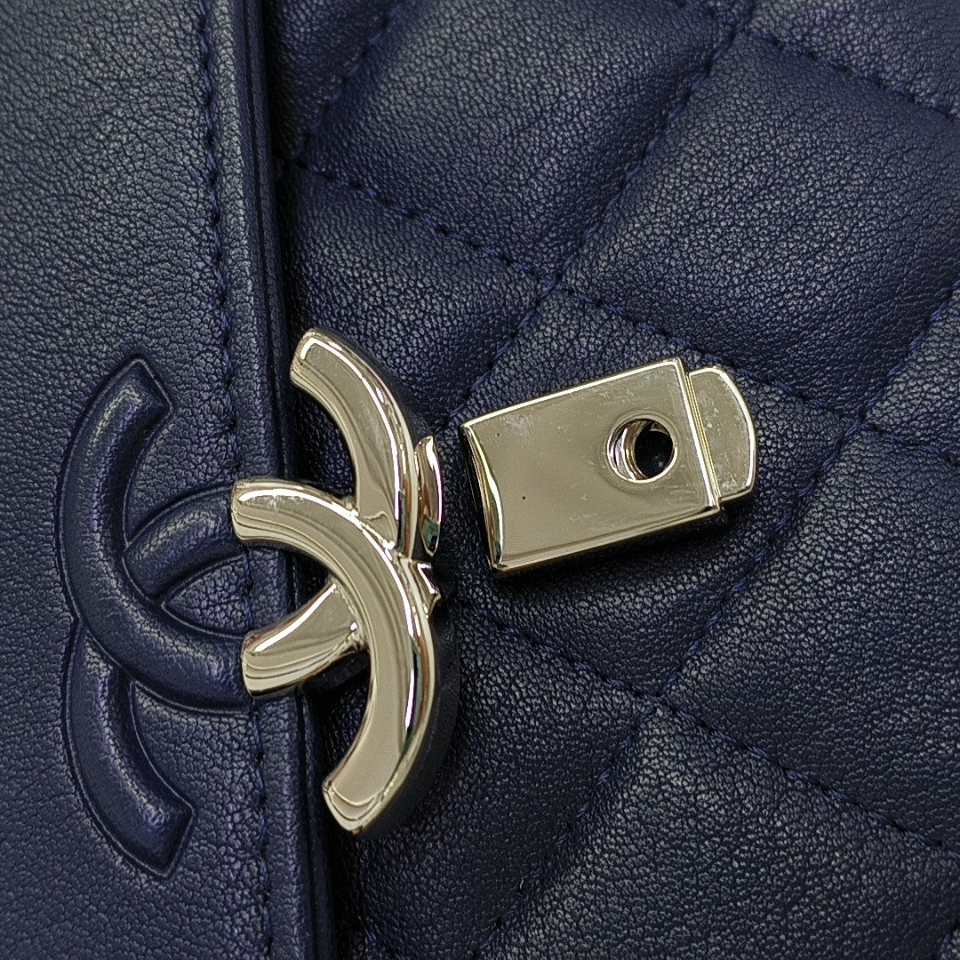 Quilted Lambskin Wallet Blue