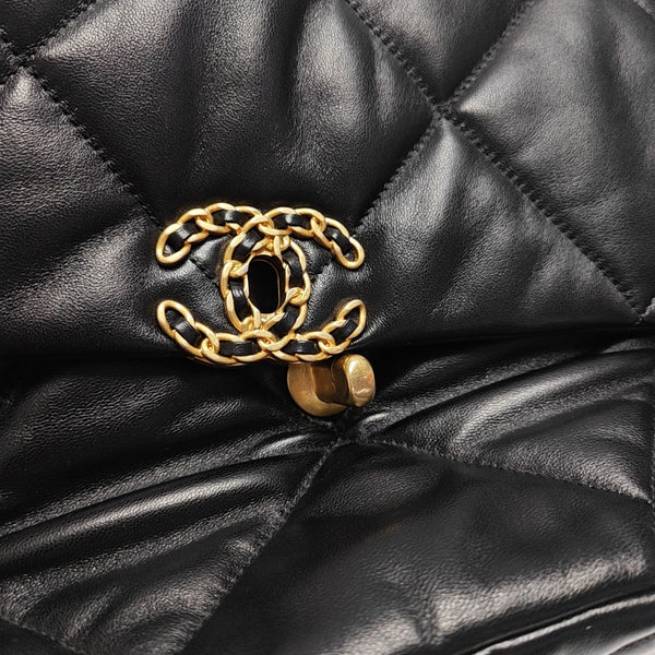 CHANEL 19 Medium Quilted Lambskin Black