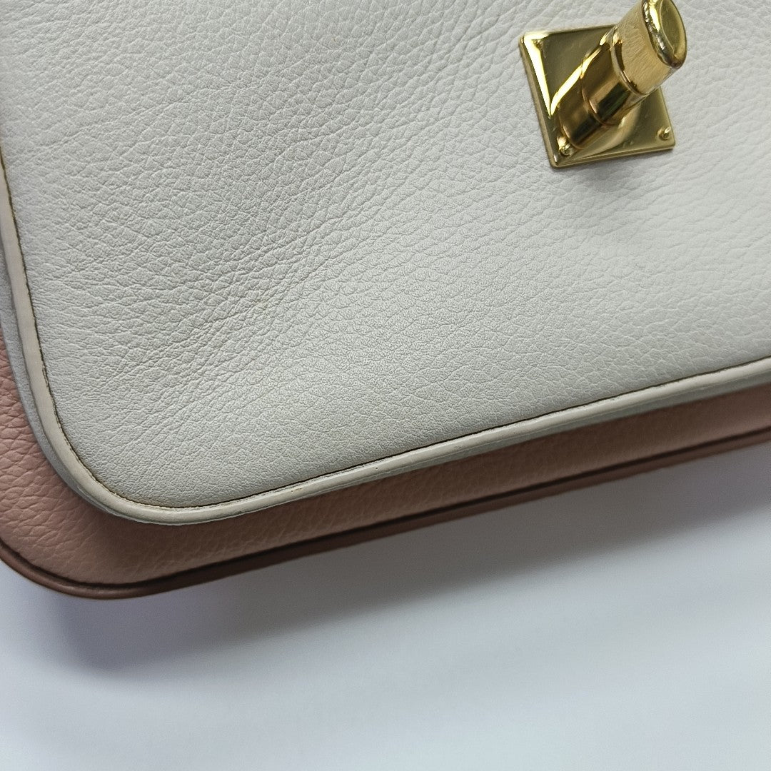Authenticated pre-owned  LOCKME TENDER Calfskin Pink - Shoulder Bag at Looply