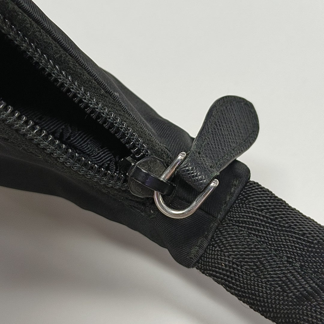 Re-Edition2000 Mini Nylon Black