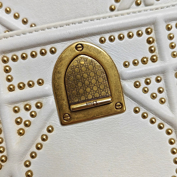 Authenticated pre-owned  Diorama Cannage Calfskin White - Shoulder Bag at Looply