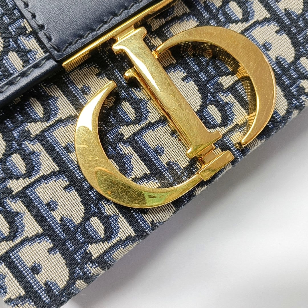 Authenticated pre-owned  30 Montaigne Oblique Canvas Blue - Shoulder Bag at Looply