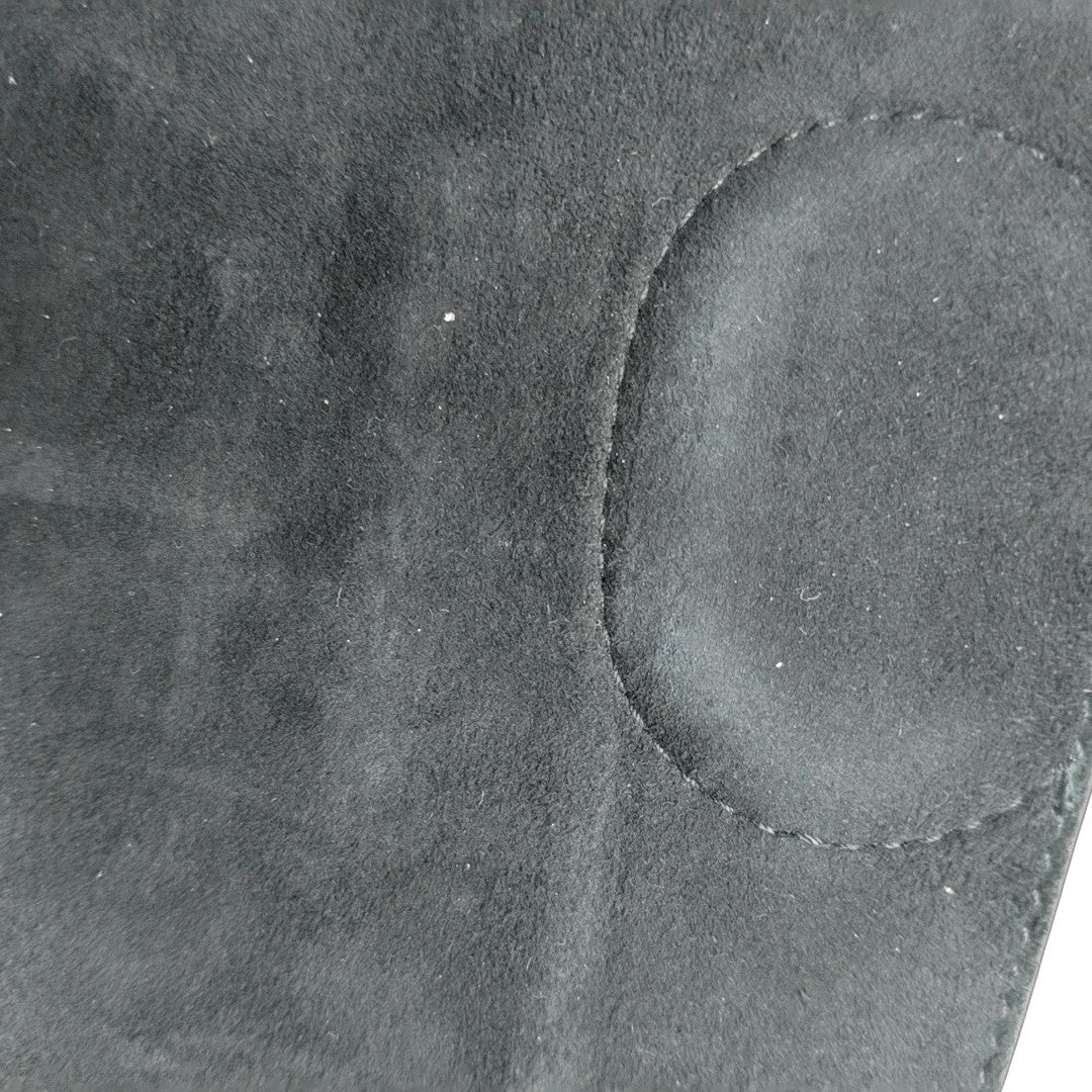 Authenticated pre-owned  Bobby Calfskin Black - Shoulder Bag at Looply