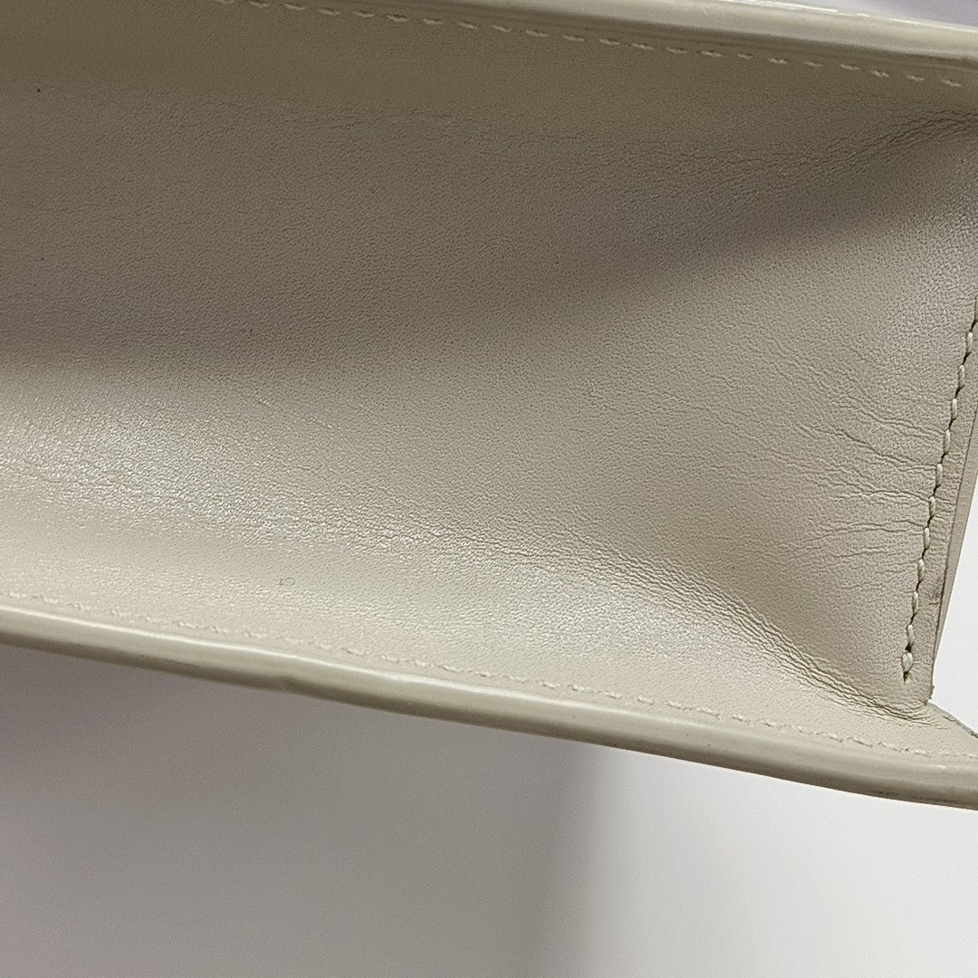MONTAIGNE Calfskin White