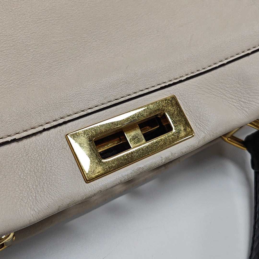 Peekaboo Medium Calfskin White