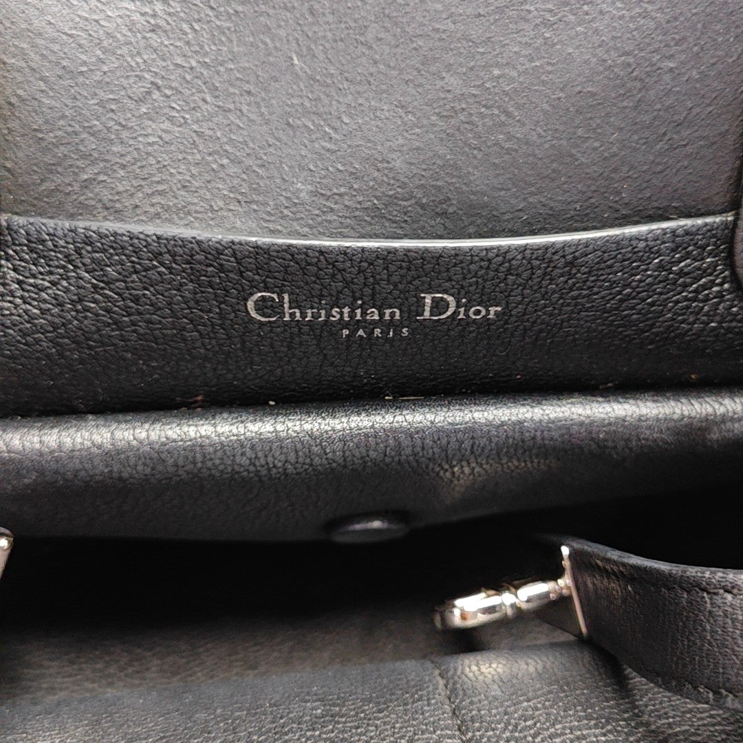 Bar Calfskin Black