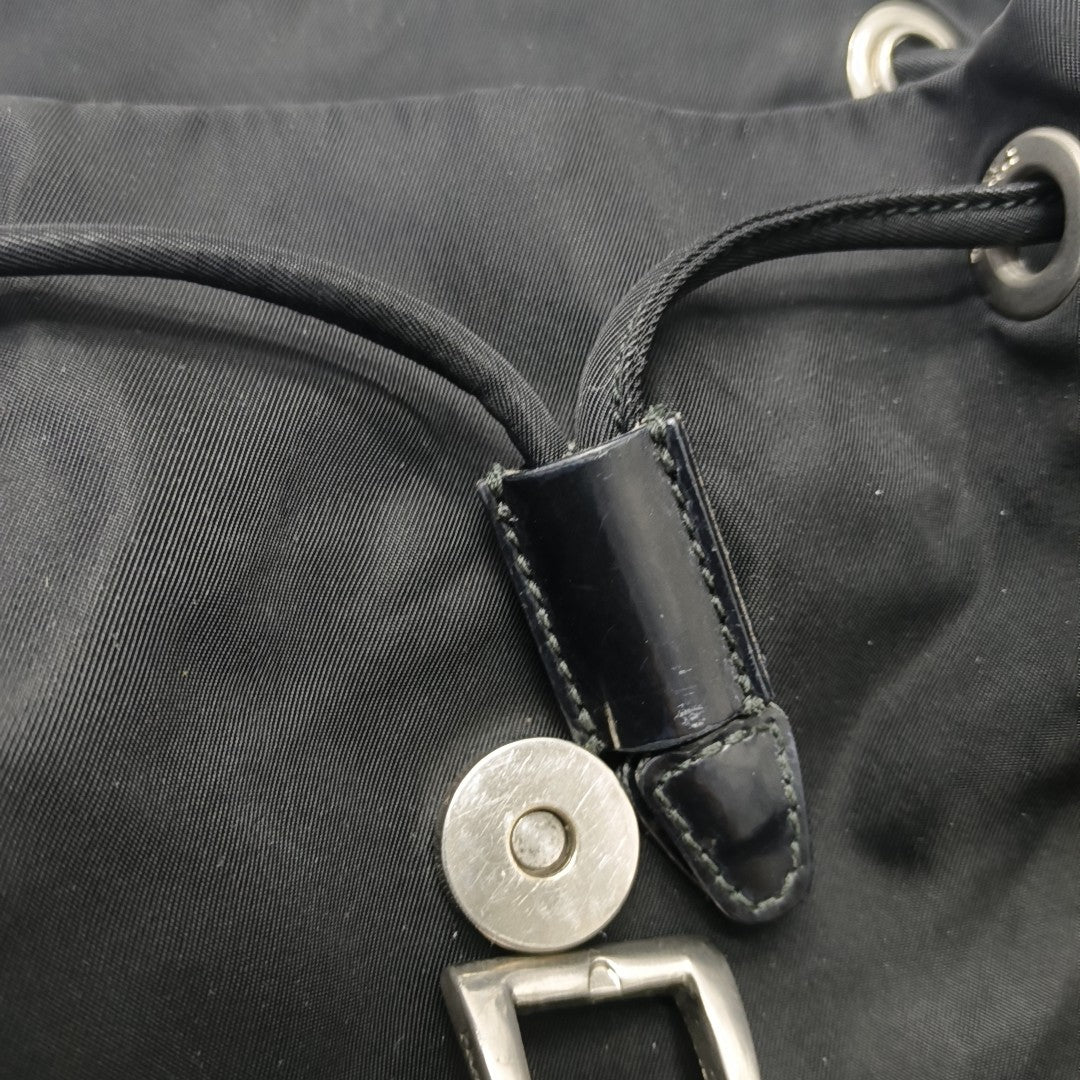Vela Nylon Black