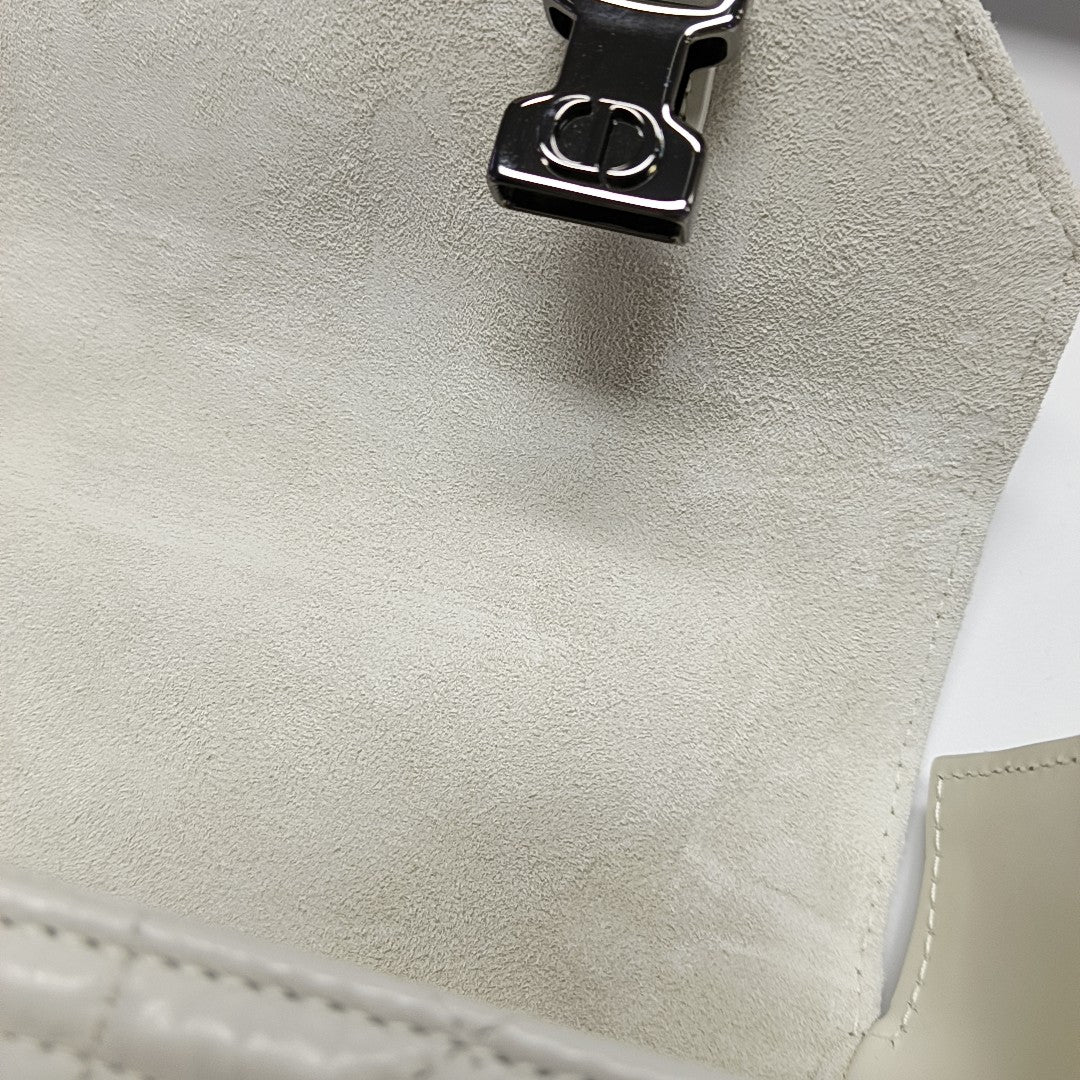 Authenticated pre-owned  Diorcamp Small Cannage Calfskin White - Shoulder Bag at Looply