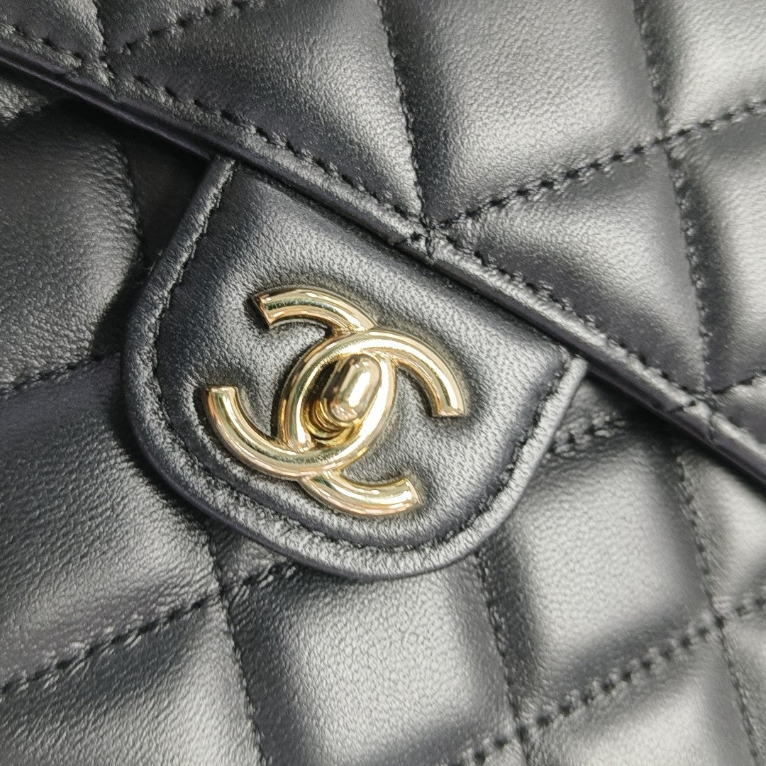 Quilted Lambskin Shoulder Bag Mini Black