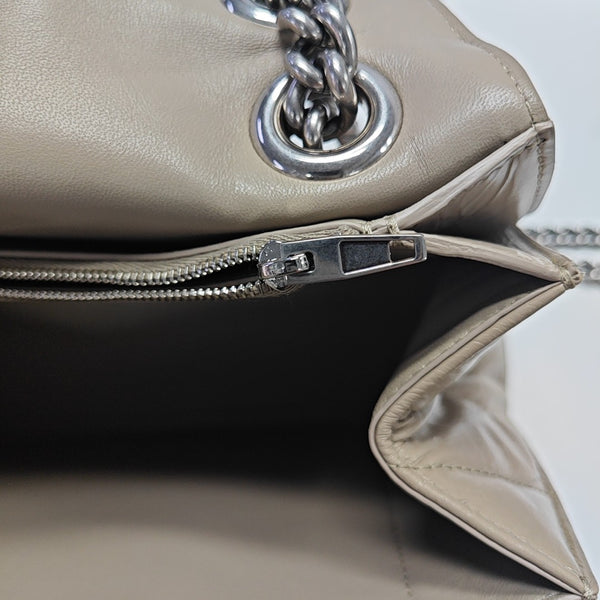 Crush Medium Quilted Calfskin Beige