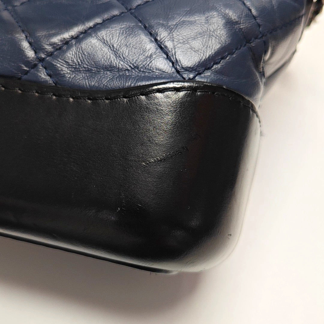 Authenticated pre-owned  GABRIELLE Quilted Calfskin Blue - Shoulder Bag at Looply
