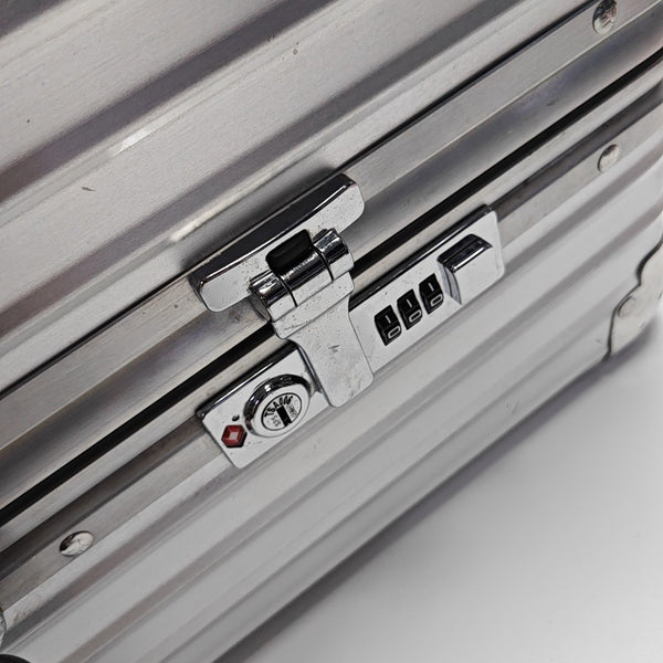 Special Material Luggage Silver