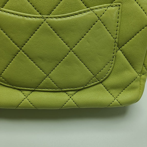 CLASSIC FLAP Mini Quilted Calfskin Green