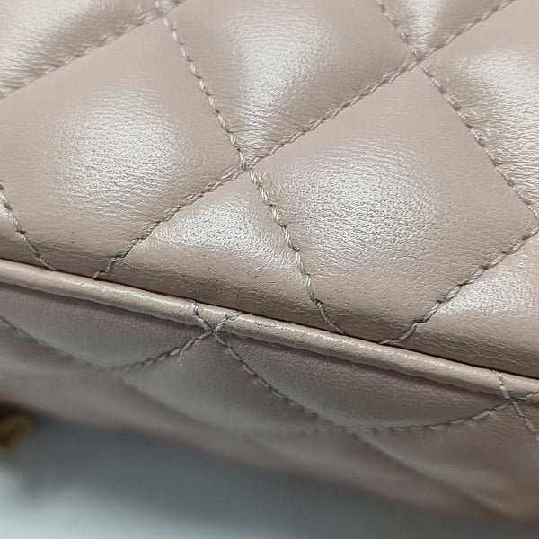 VANITY CASE Small Quilted Lambskin Pink