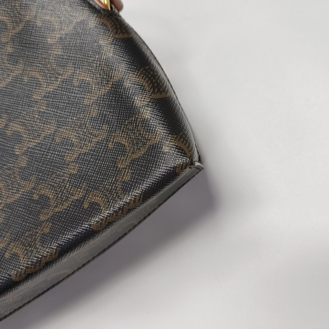 Authenticated pre-owned  TRIOMPHE Coated Canvas Black - Shoulder Bag at Looply