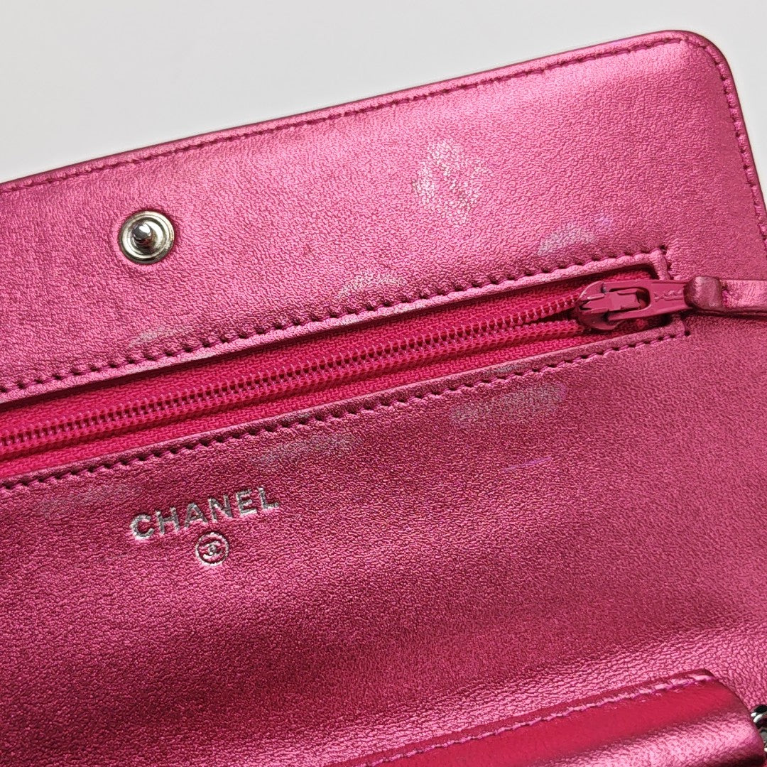 BOY CHANEL WOC Quilted Patent Leather Red