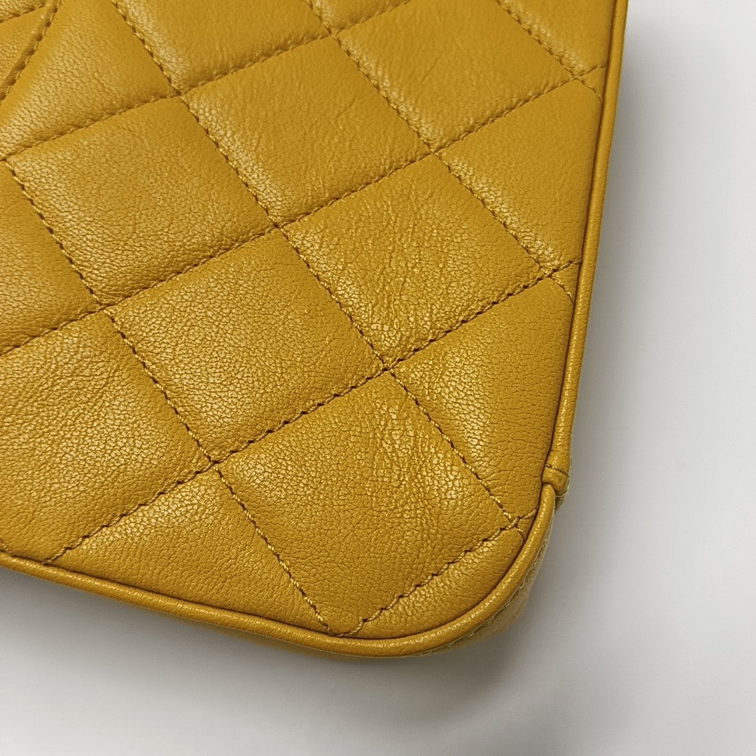 CHAIN INFINITY TOP HANDLE Quilted Lambskin Yellow