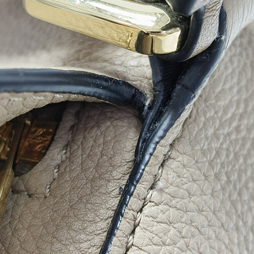 Puzzle Medium Calfskin Gray
