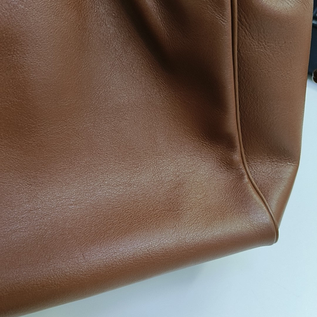 CABAS TRIOMPHE Small Quilted Calfskin Brown