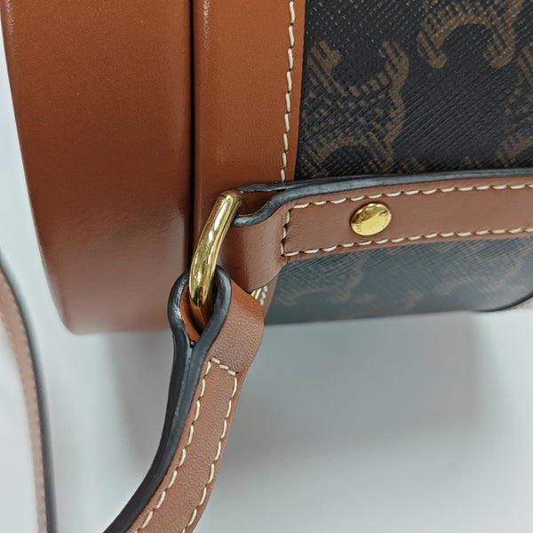 TRIOMPHE Medium Coated Canvas Brown