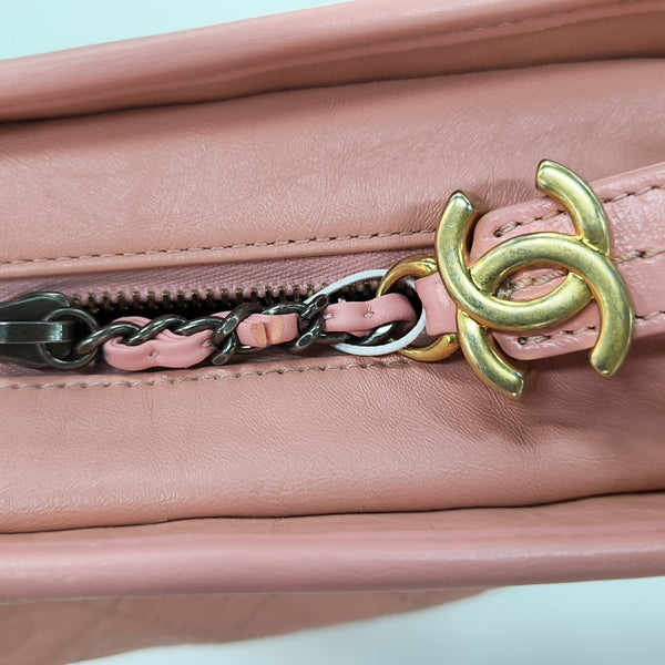 GABRIELLE Medium Quilted Calfskin Pink