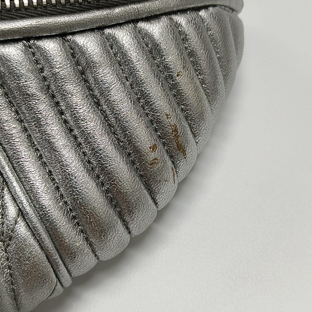 Two-Tone Waist Bag Quilted Lambskin Silver