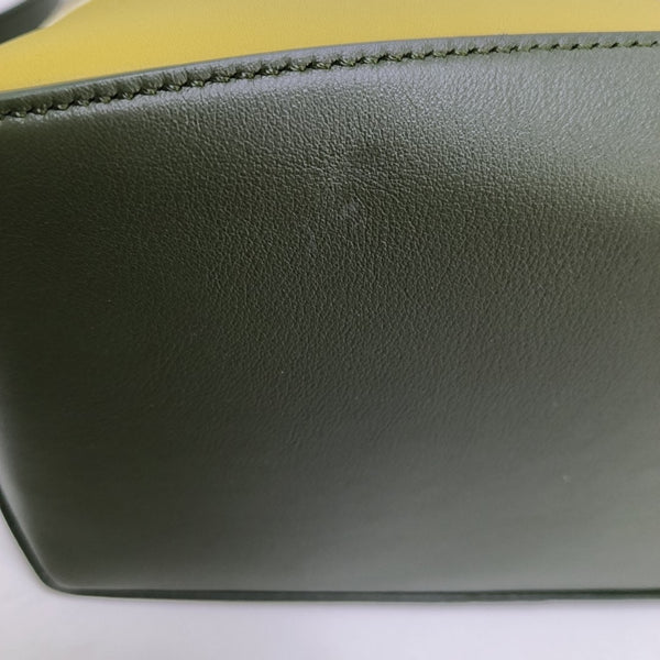 Puzzle Edge Landscape Small Calfskin Green
