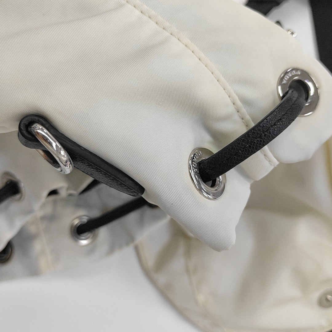 Black Nylon Nylon White