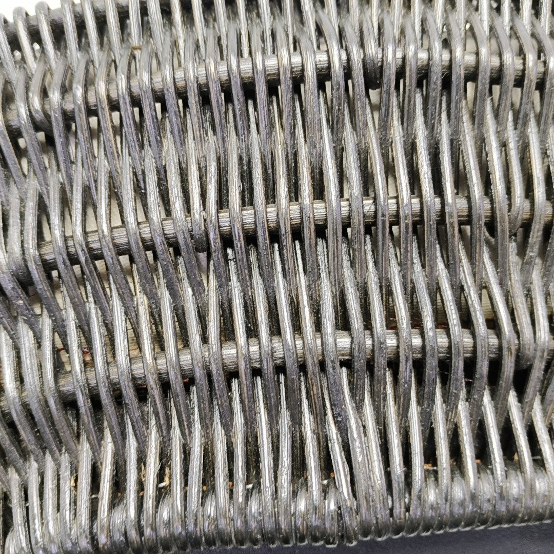 Straw Black