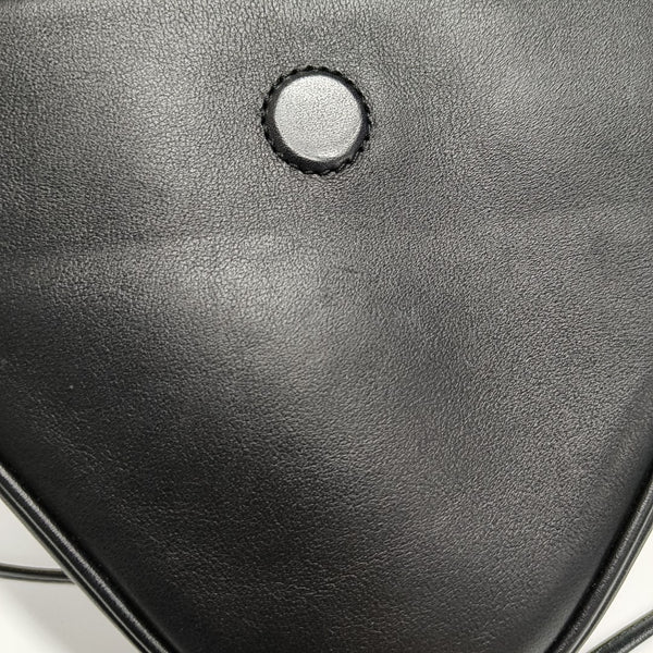 TRIANGLE Calfskin Black