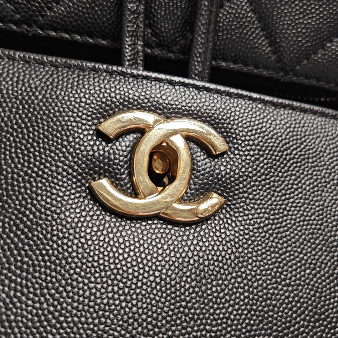 Grained Calfskin Black