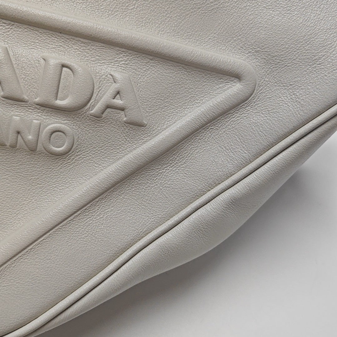 Triangle Calfskin White