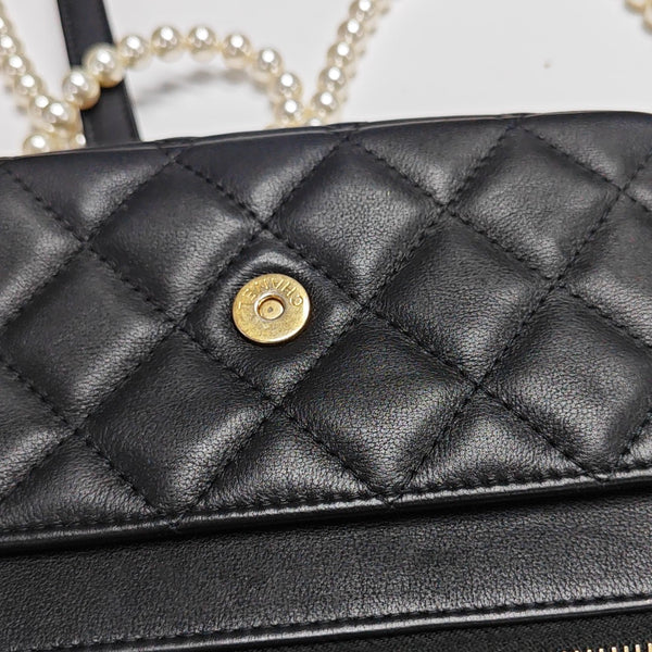 TRENDY CC Quilted Grained Calfskin Black