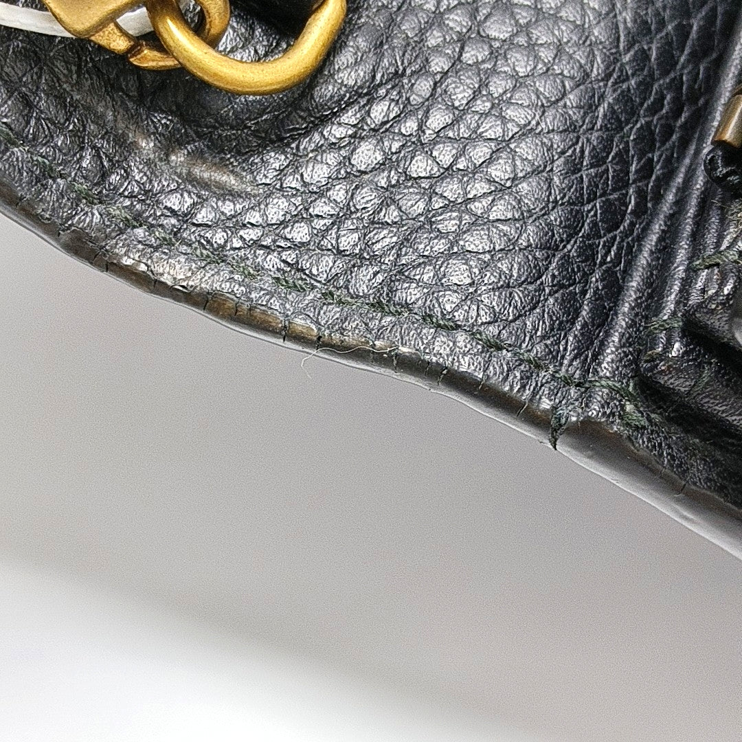 Authenticated pre-owned  GG Marmont Mini Calfskin Black - Shoulder Bag at Looply
