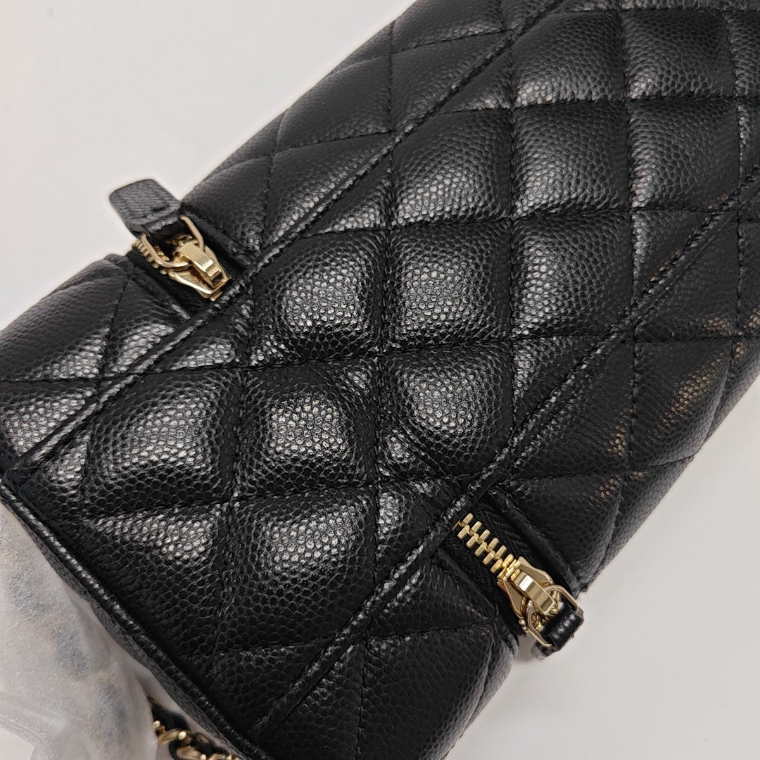 Quilted Grained Calfskin Shoulder Bag Black