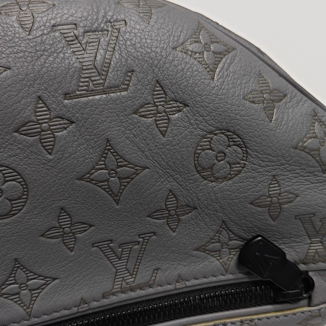 DISCOVERY PM Calfskin Gray