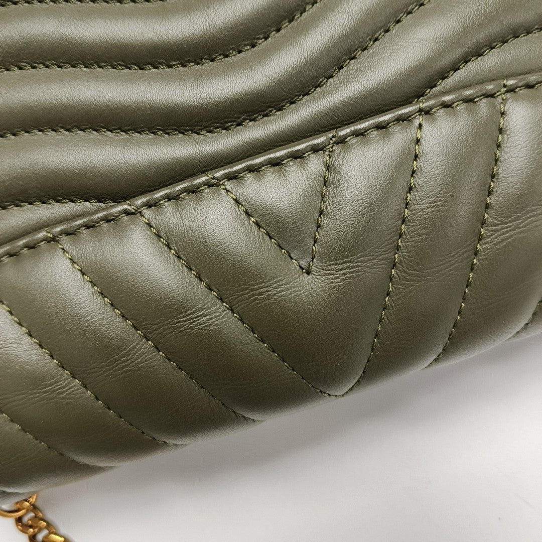 NEW WAVE Quilted Calfskin Green