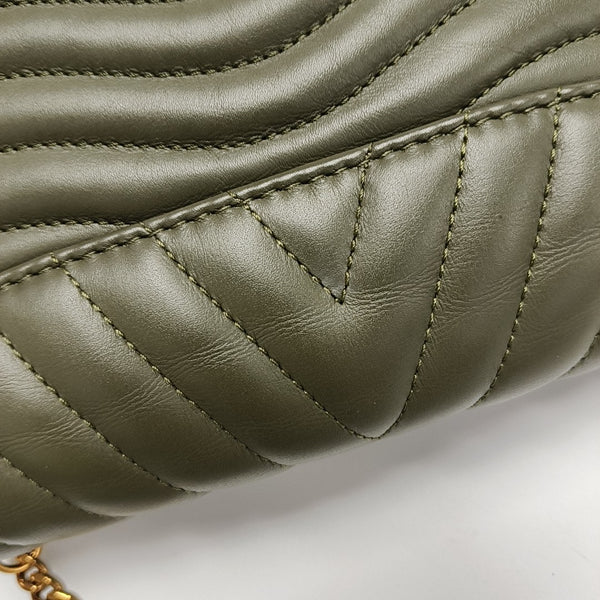 NEW WAVE Quilted Calfskin Green