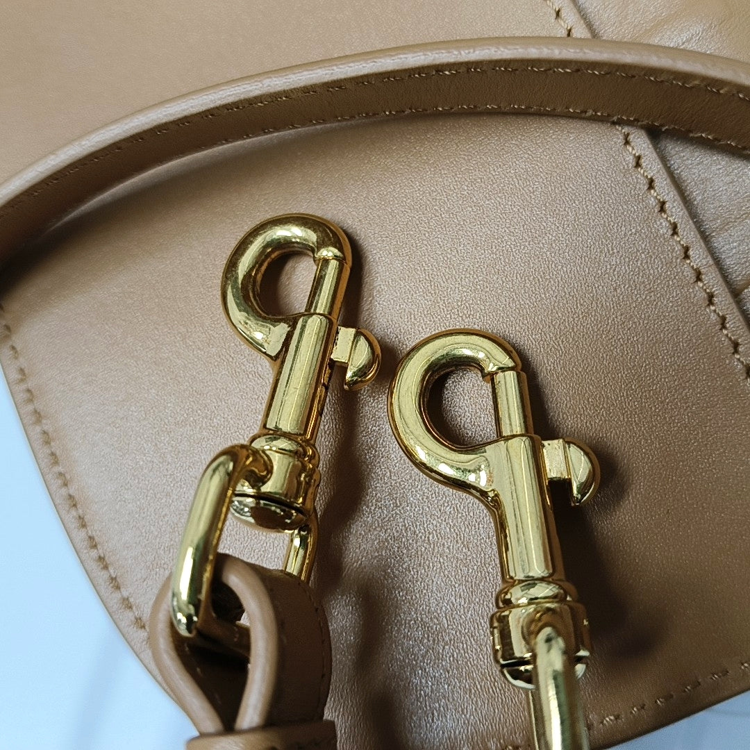 Authenticated pre-owned  Bobby Calfskin Brown - Shoulder Bag at Looply