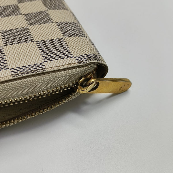 ZIPPY Damier Azur Coated Canvas White Wallet