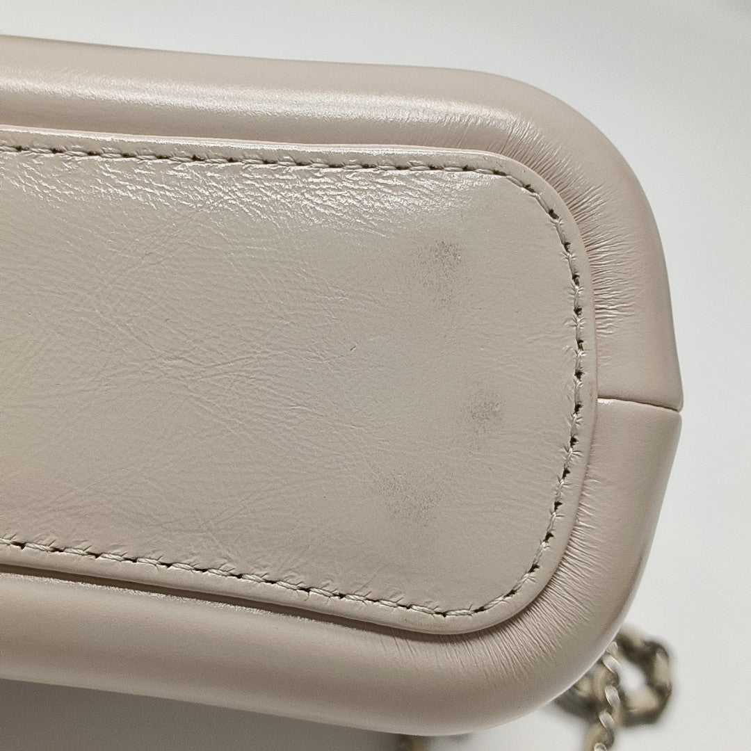 GABRIELLE Small Chevron Calfskin Beige