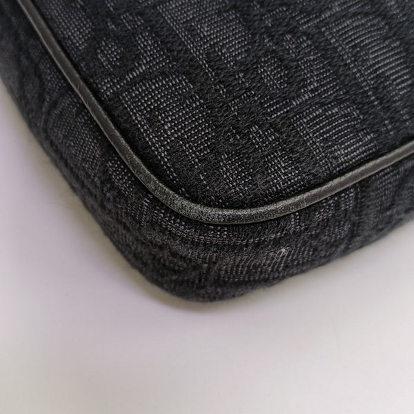 Saddle Medium Oblique Canvas Black
