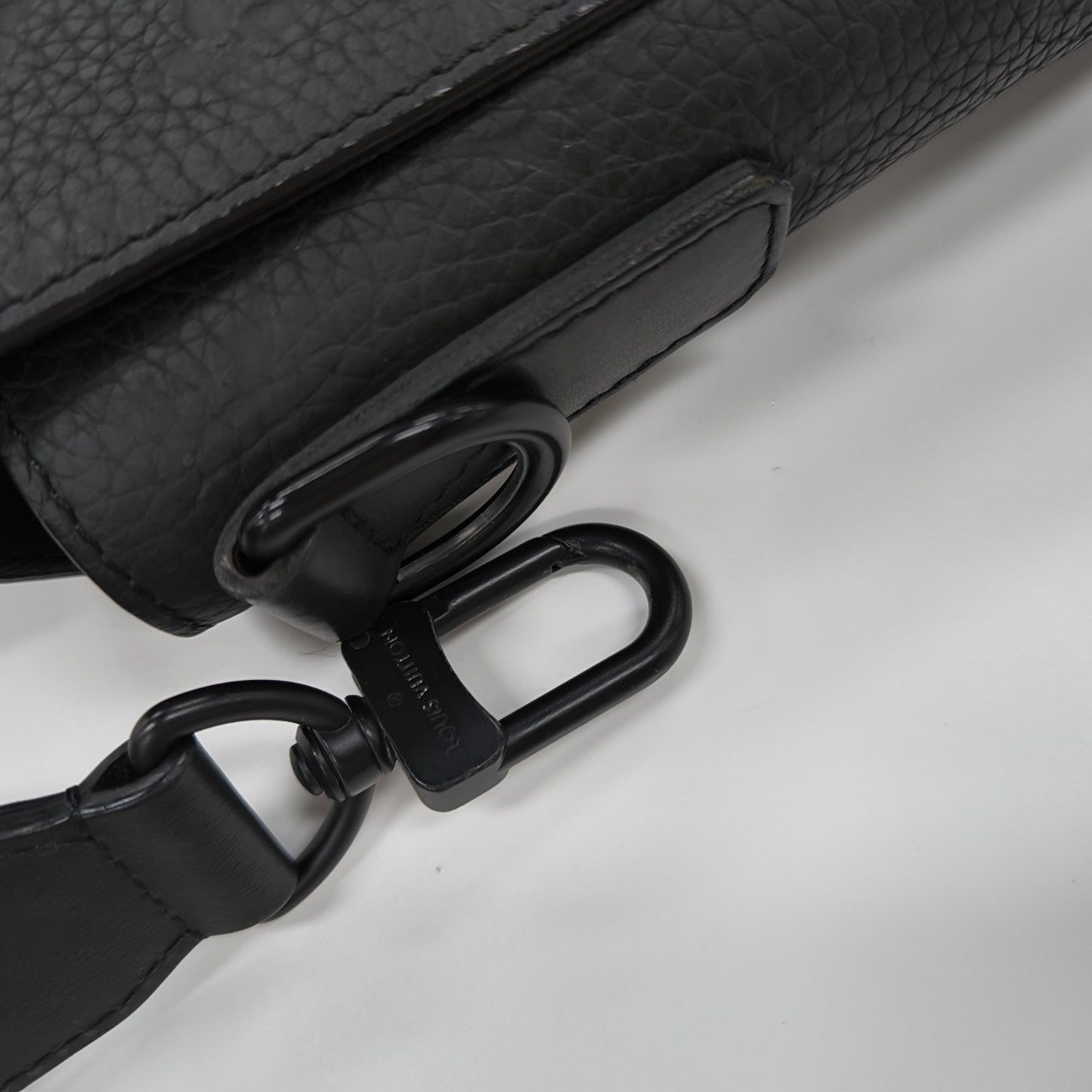 TRUNK PM Calfskin Black