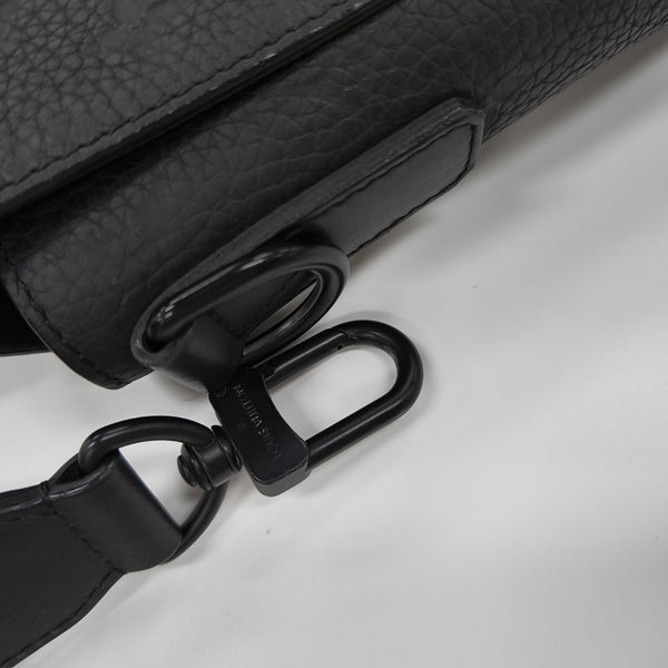 TRUNK PM Calfskin Black