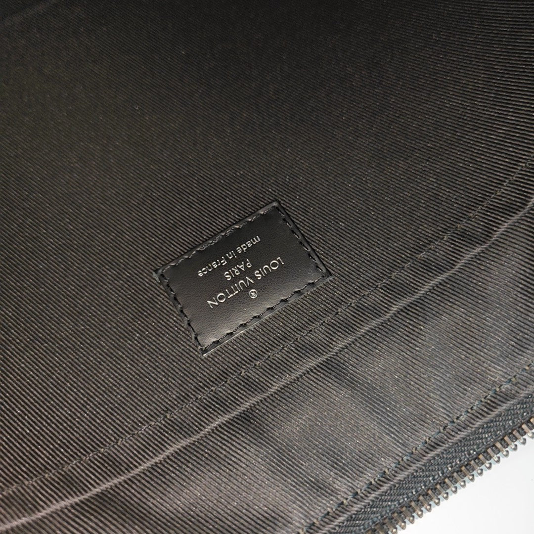 DISCOVERY Monogram Coated Canvas Gray