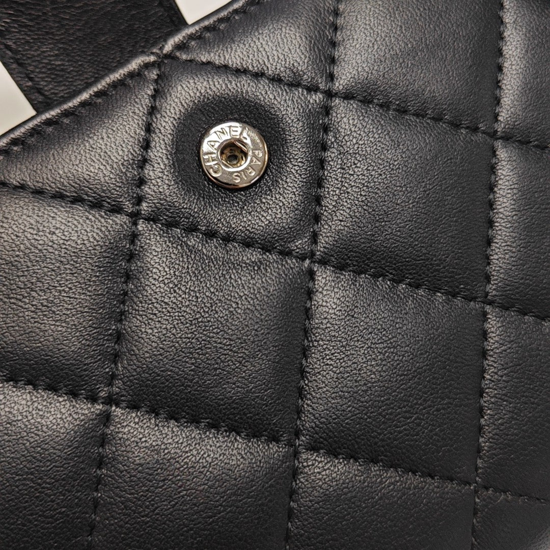 Quilted Lambskin Wallet Black