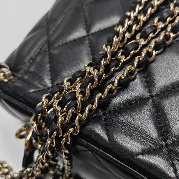 VANITY CASE Small Quilted Lambskin Black
