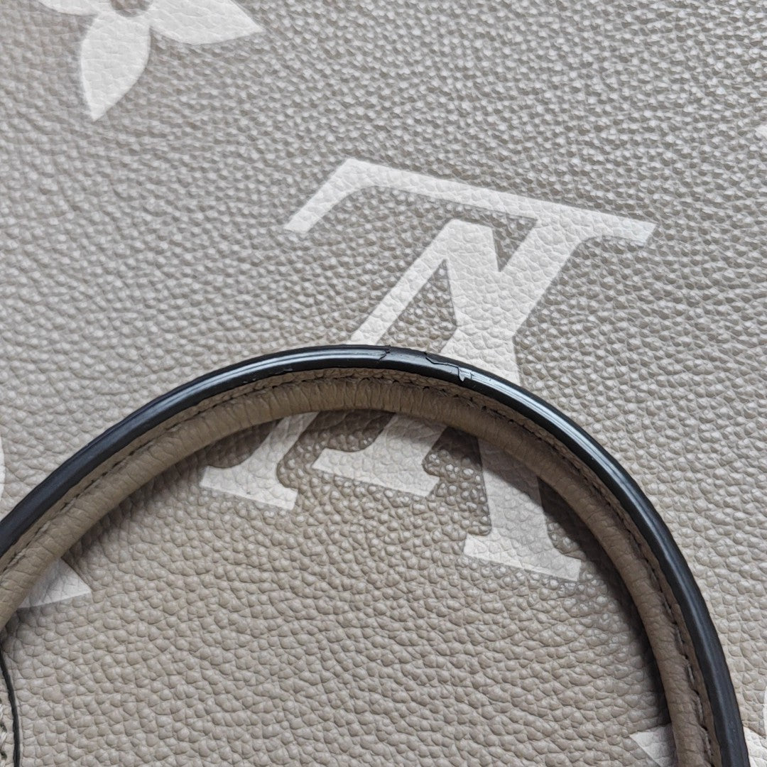 ONTHEGO MM Monogram Calfskin Gray