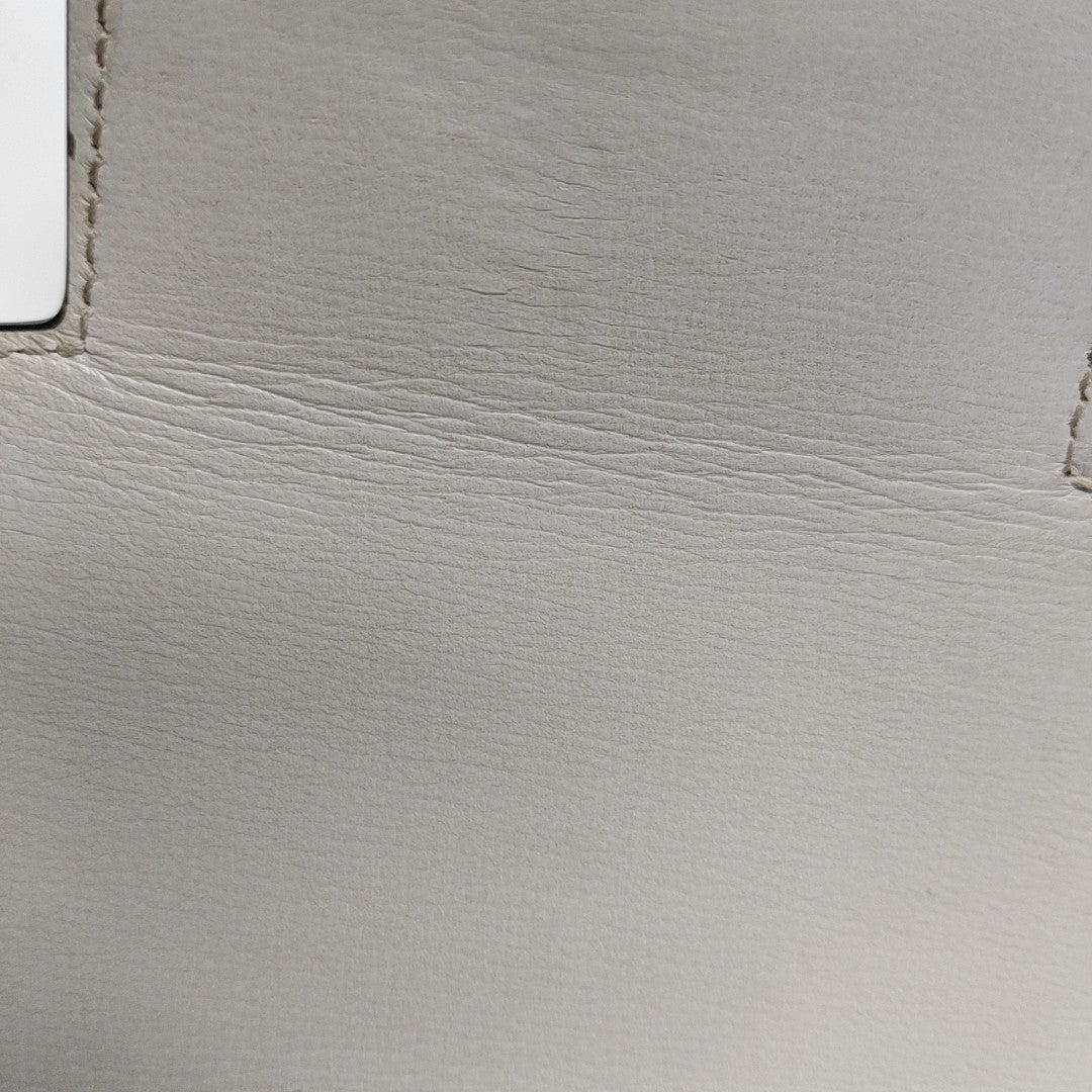Authenticated pre-owned  Horsebit 1955 Small Calfskin White - Shoulder Bag at Looply