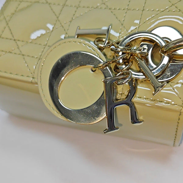 Authenticated pre-owned  Lady Dior Cannage Patent Leather Green - Shoulder Bag at Looply